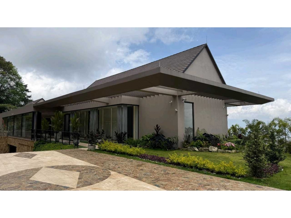 Venta Casa Exclusiva Los Balsos El Poblado Medellín — foto 2