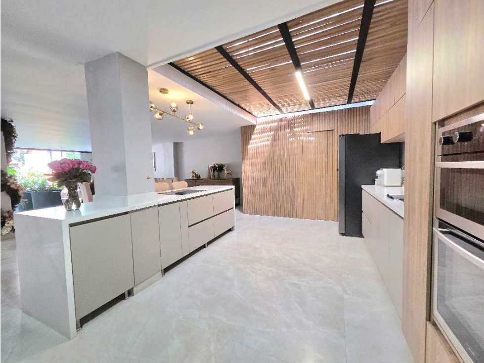 Venta Casa Exclusiva. Unidad Cerrada Loma de San José, Sabaneta 372 m2 — foto 6