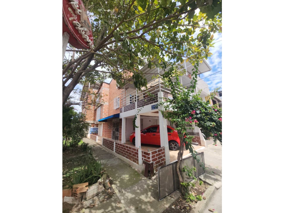 VENTA CASA EXTERNA 3 PISOS CIUDADELA LAS FLORES, BONANZA JAMUNDI (JH)
