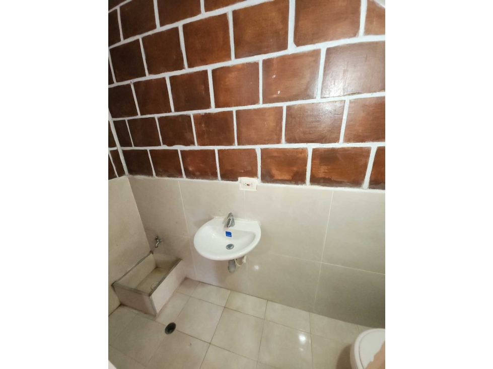 VENTA CASA EXTERNA 3 PISOS CIUDADELA LAS FLORES, BONANZA JAMUNDI (JH) — foto 5