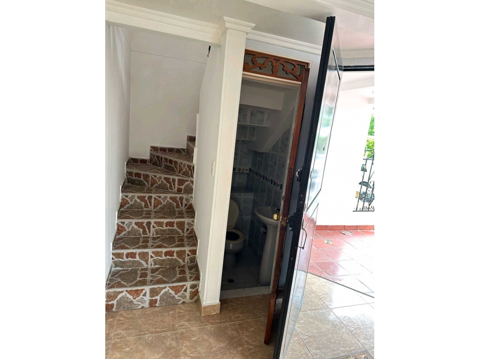 VENTA CASA EXTERNA DOS PISOS-GARAJE-RIBERAS DEL ROSARIO-JAMUNDI (JH) — foto 5