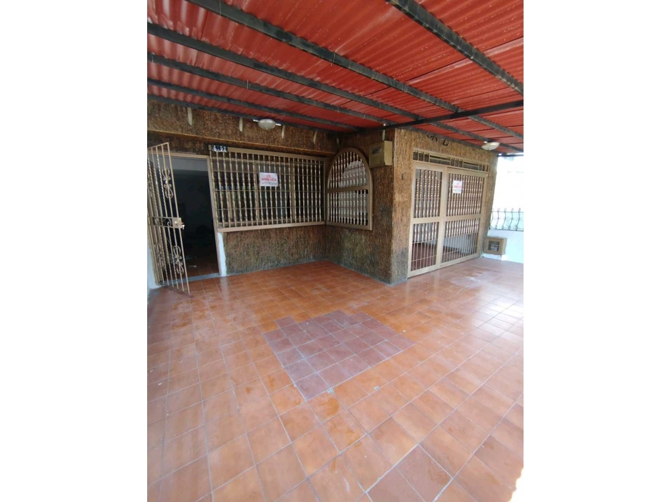 VENTA CASA EXTERNA DOS PISOS-REMODELAR-CAMINO REAL-CALI SUR CENTRO(JH)