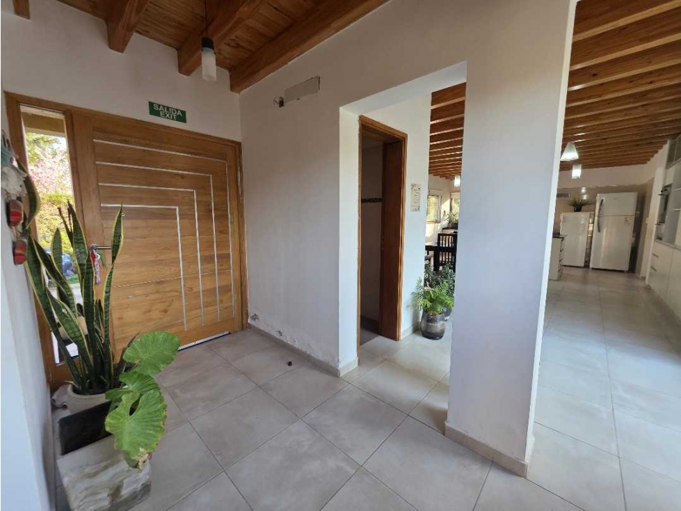 VENTA CASA FAMILIAR 5 DORMITORIOS ALTE BROWN VISTALBA LUJAN — foto 4