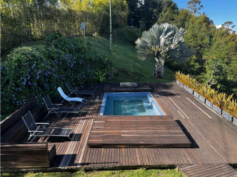 VENTA CASA FINCA DE LUJO EN LA.REPRESA DE GUATAPE EL PEÑOL — foto 4