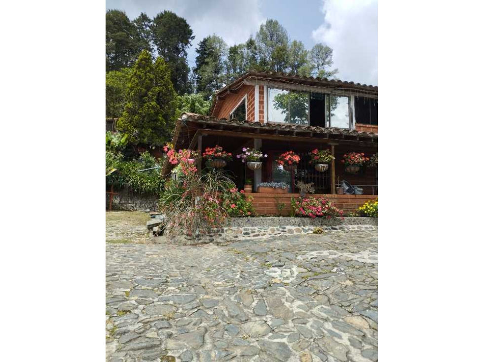 Venta casa finca Guarne Antioquia - Vereda La Clarita