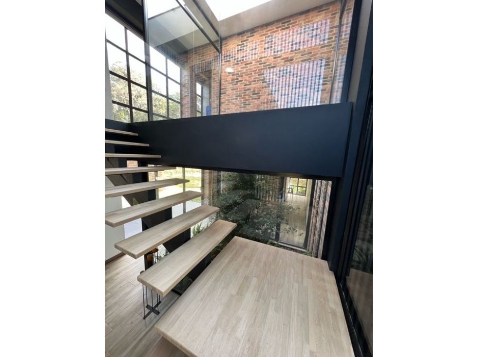 Venta Casa finca San Antonio Rionegro 5600 m2 lote 364 m2 construidos — foto 4
