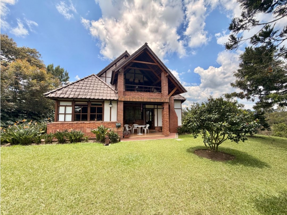 Venta Casa Finca Trad.Lote 10.700Mts divisible en 2 | Marinilla-Rioneg