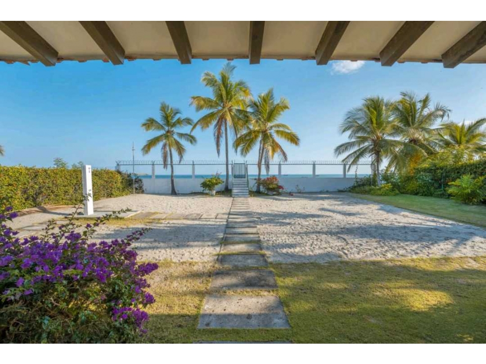 VENTA CASA FRENTE AL MAR EN PLAYA BLANCA, ÚNICA OPORTUNIDAD - 4