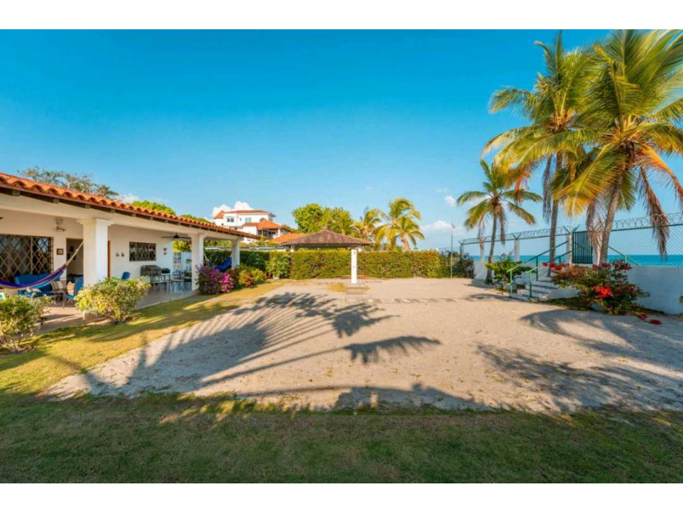 VENTA CASA FRENTE AL MAR EN PLAYA BLANCA, ÚNICA OPORTUNIDAD - 5