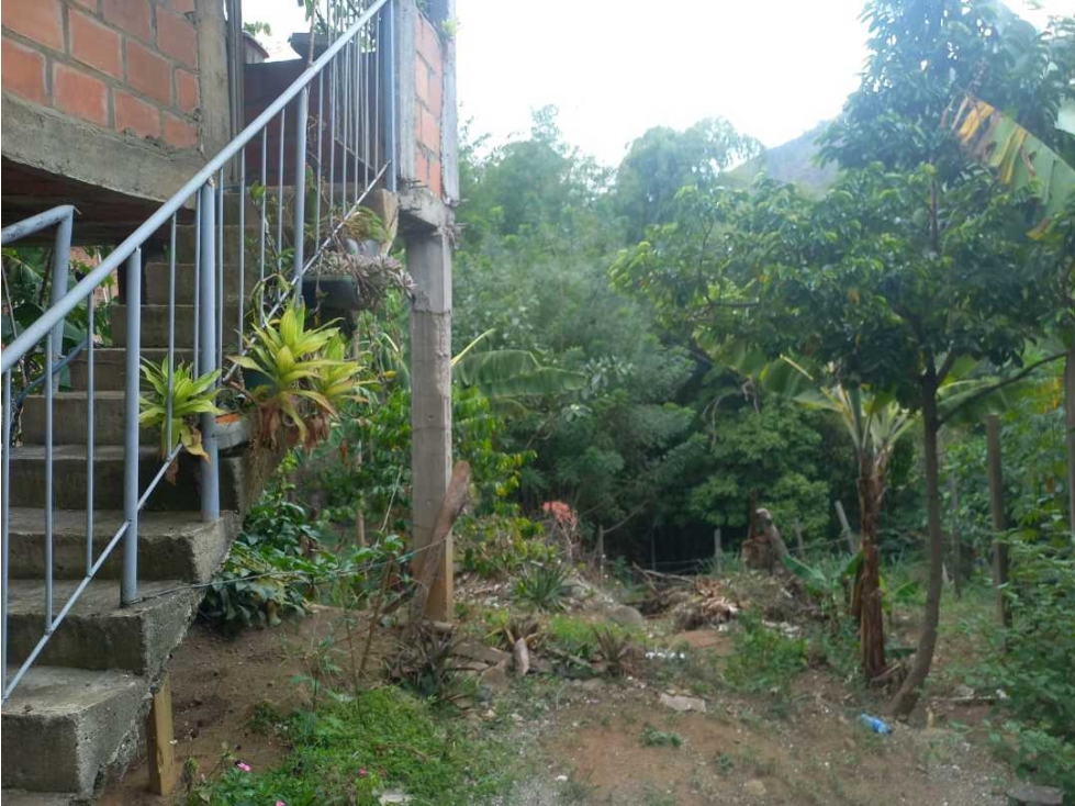 VENTA CASA RURAL INDEPENDIENTE CALI CORREGIMIENTO MONTEBELLO