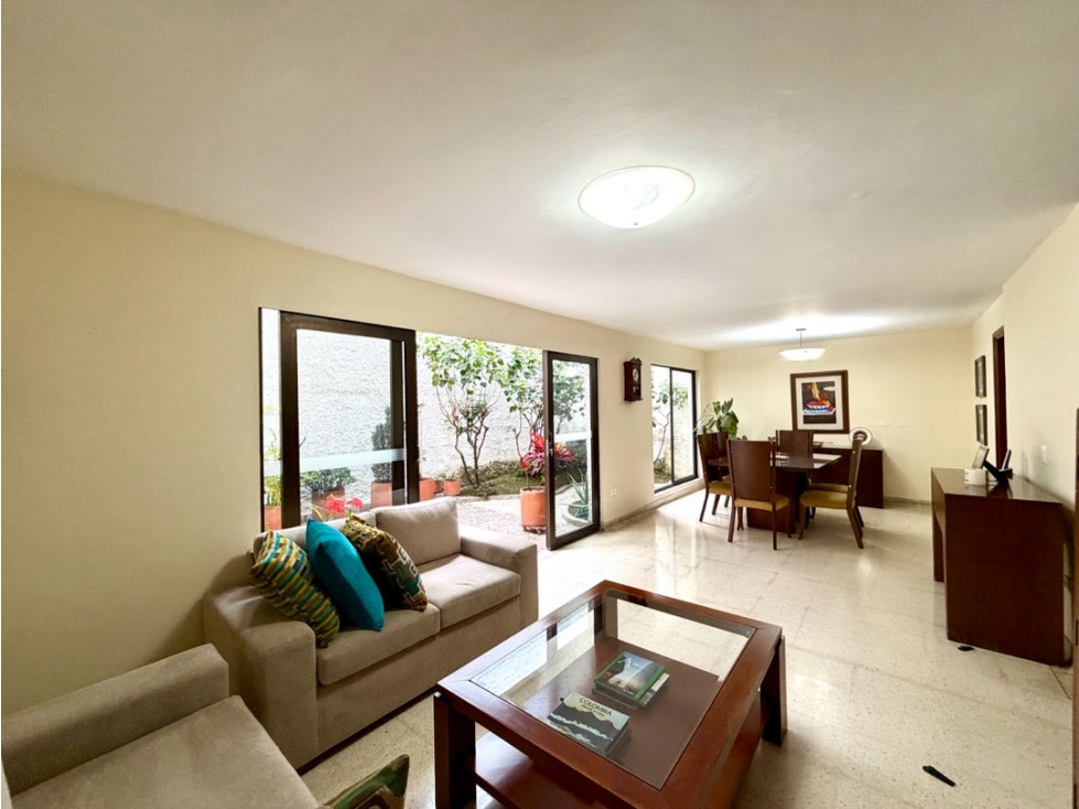 VENTA CASA INDEPENDIENTE EN ZONA RESIDENCIAL LA ALMERIA MEDELLIN — foto 2