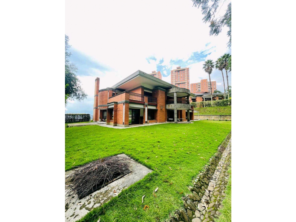 Venta Casa La Calera EL Poblado Medellín — foto 3