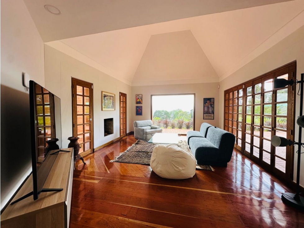 PARA LA VENTA CASA EN LA LOMA DE EL ESCOBERO PARTE BAJA — foto 3