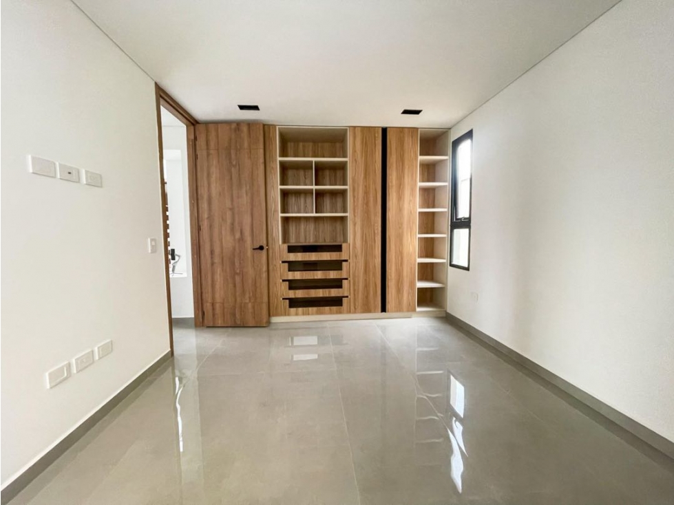VENTA CASA LAGOS DEL CACIQUE PARA ESTRENAR — foto 3