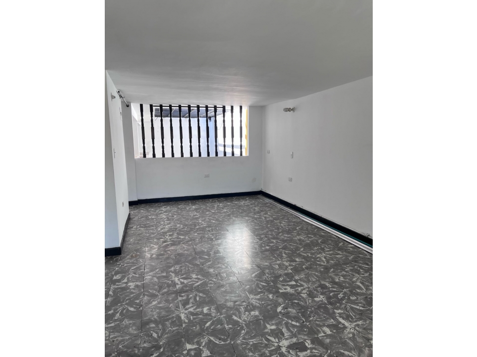Venta Casa Las Ceibas oriente Cali SOLO DE CONTADO (GHW) — foto 3
