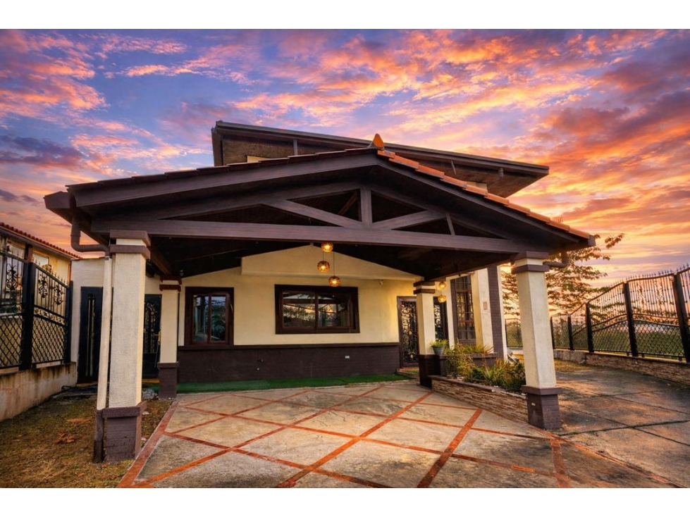 VENTA CASA LAS CUMBRES 625.30M2 PH MIRADOR DEL LAGO CV