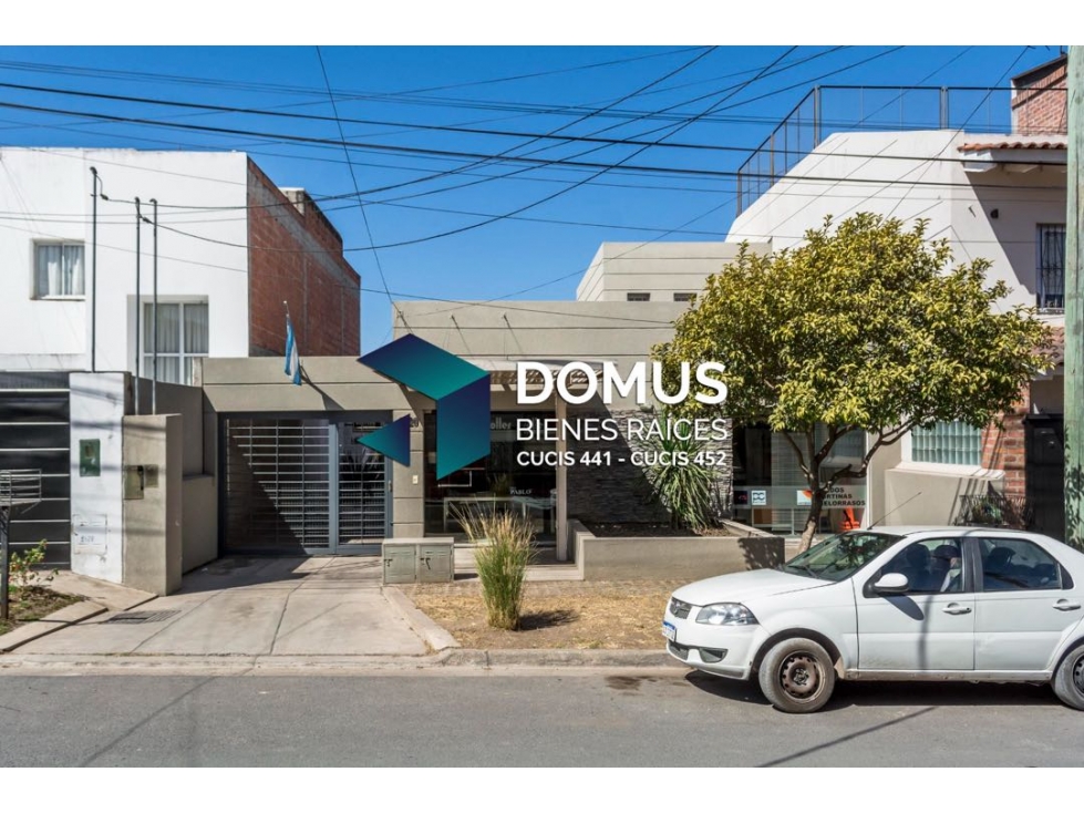 VENTA CASA CON LOCAL COMERCIAL ALTO LA LOMA - 1
