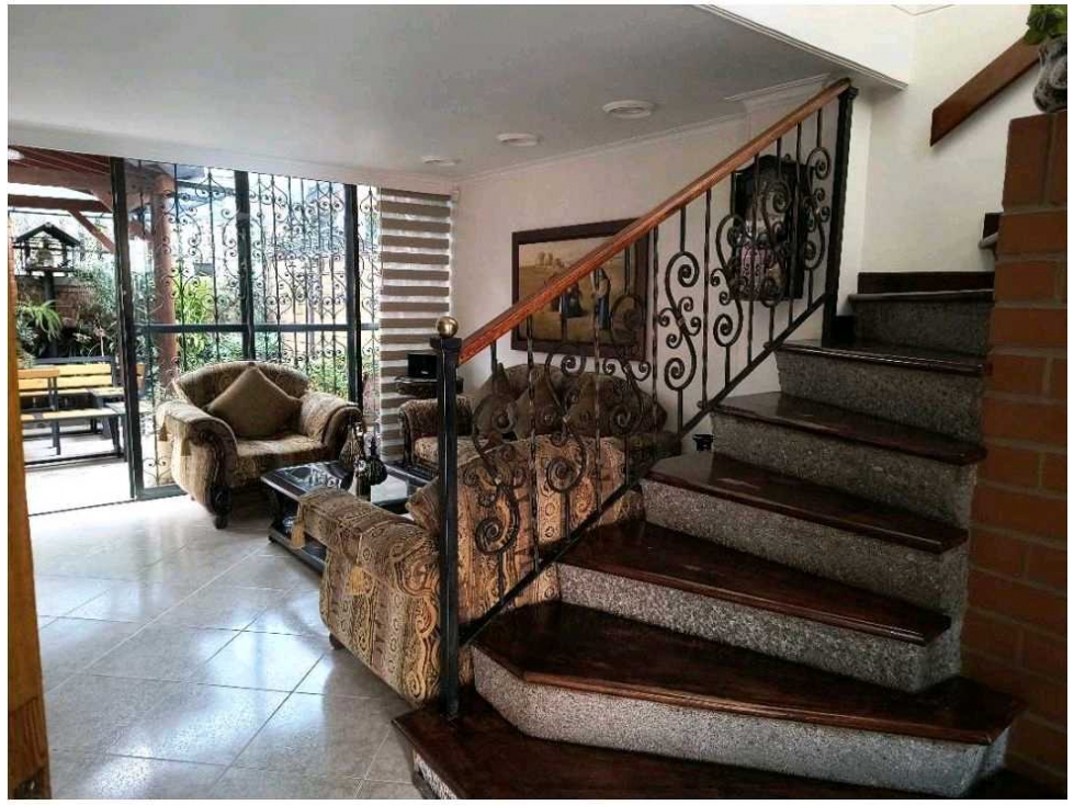 Venta Casa Loma De Los Bernal Belen Medellín — foto 3