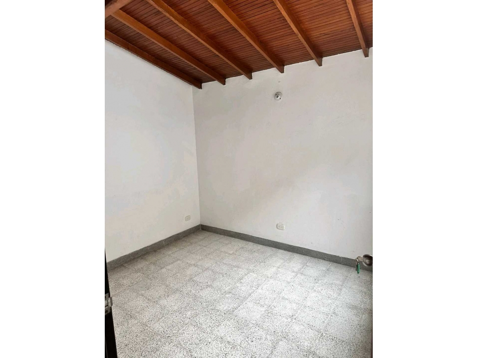 VENTA CASA LOTE CASTELLANA. LAURELES NOGAL. (BJ) MEDELLÍN — foto 6