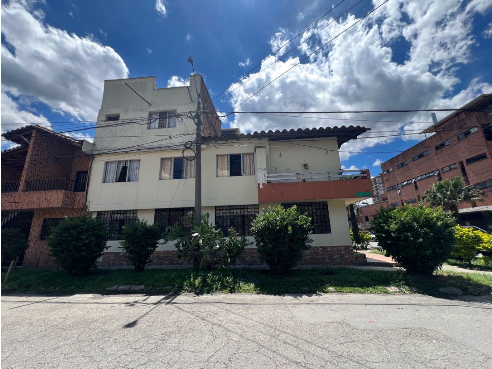 VENTA CASA LOTE GUAYABAL (PRIMER, SEGUNDO Y TERCE PISO ÁREA LOTE 107m2