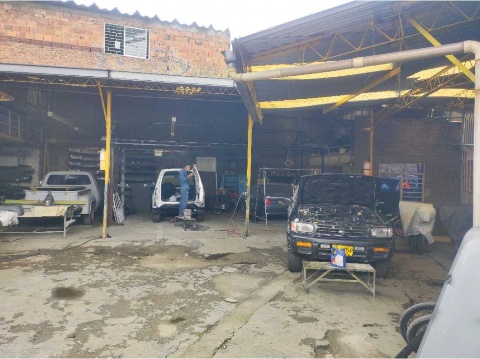 VENTA CASA LOTE INDUSTRIAL BARRIO NUEVA DELICIAS, BOGOTA