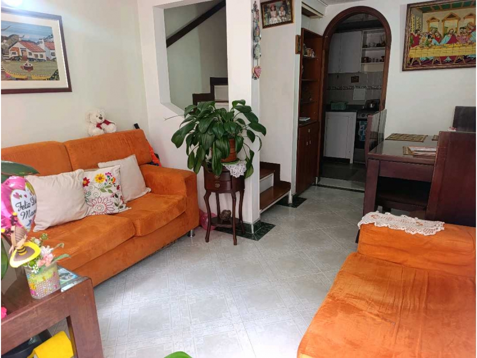 VENTA CASA MIRANDELA (MG)