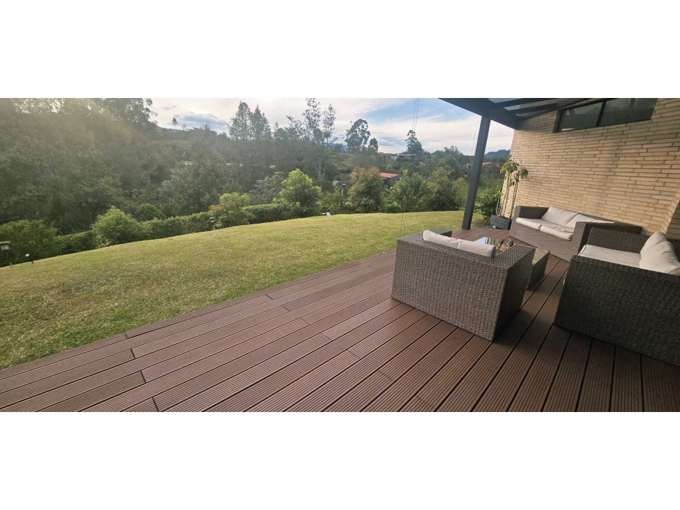 VENTA CASA MODERNA DE LUJO EL RETIRO PANTANILLO — foto 3