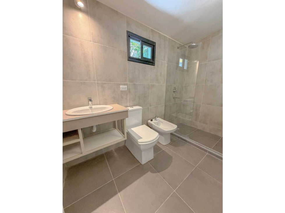 VENTA CASA MODERNA EN SANTA RITA 4 dorm 206 m² cubiertos — foto 4