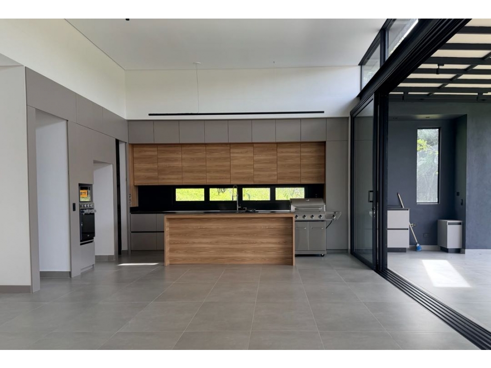 Venta casa moderna para estrenar alto de las Palmas Envigado Medellin — foto 4