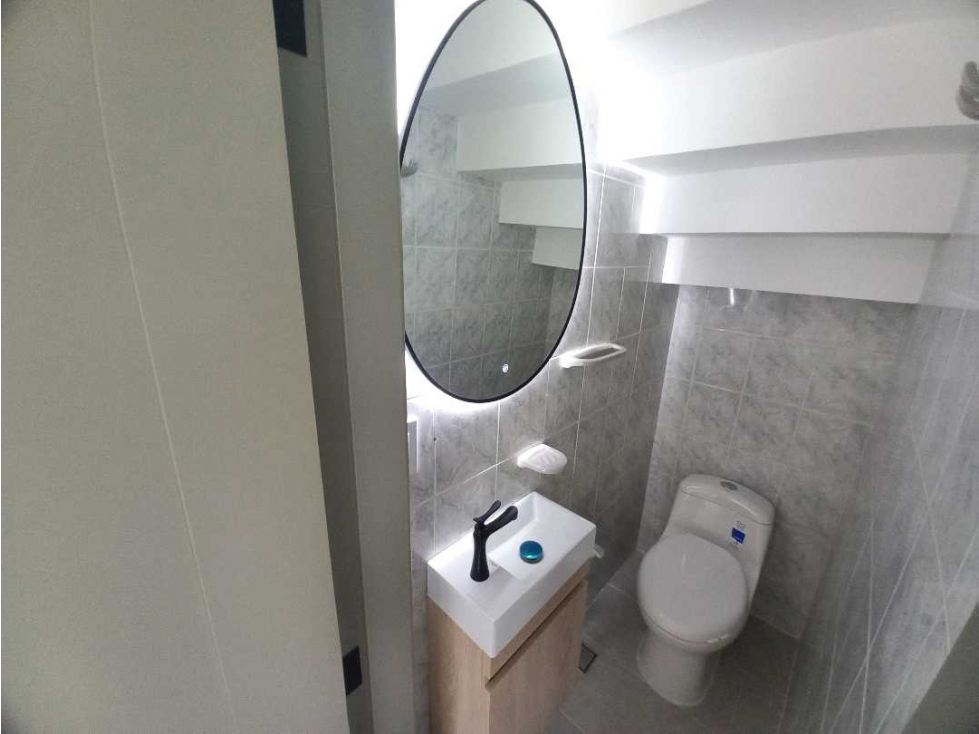 ARRIENDO/VENTA CASA MODERNA REMODELADA EN RODADERO RESERVADO — foto 4