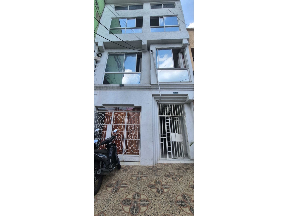Venta Edificio con Renta Sector Miraflores Centro Cali (LR)