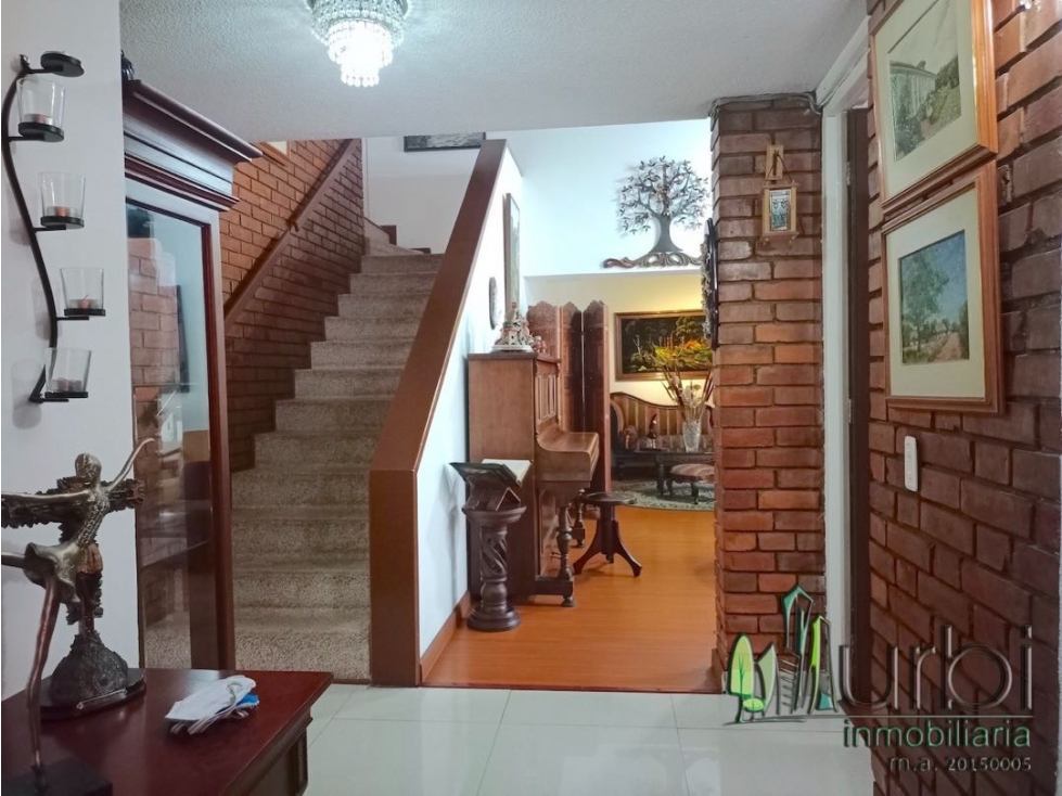 VENTA POR INVERSION CASA NIZA - ANTIGUA — foto 2