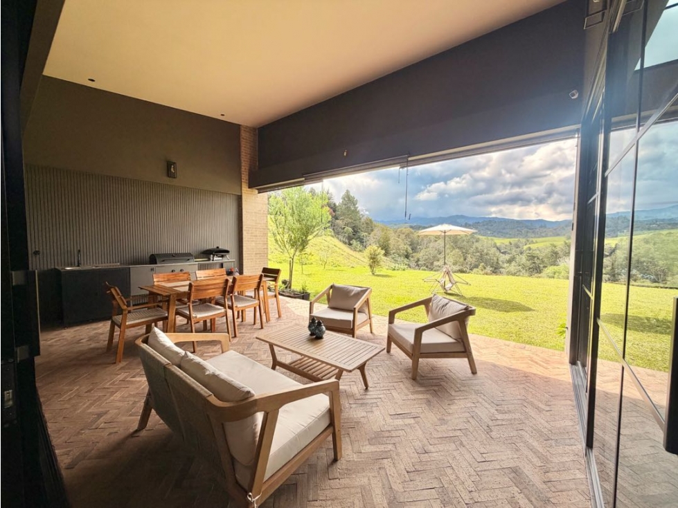 Venta Casa Nueva con Vista y Valorización segura | El Retiro