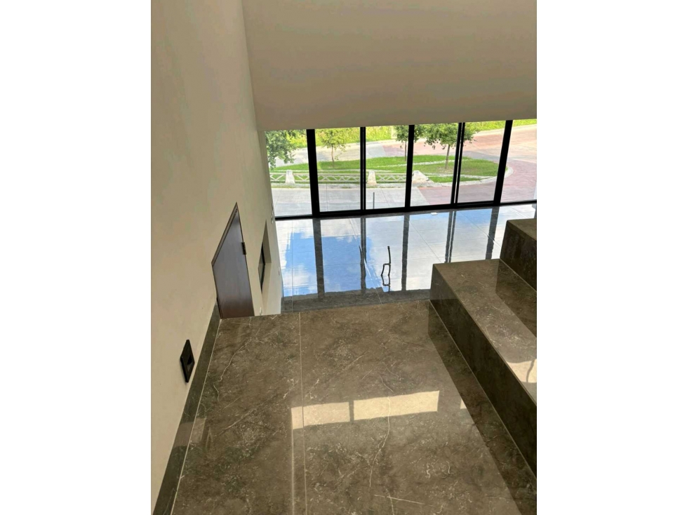 VENTA CASA NUEVA. Cumbres Elite Premier. T:144 M² ,C:384M²
3 niv - 4
