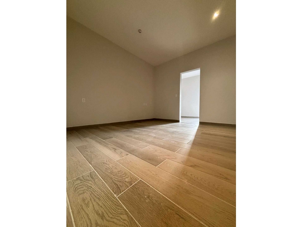 VENTA CASA NUEVA. Cumbres Elite Premier. T:144 M² ,C:384M²
3 niv - 6