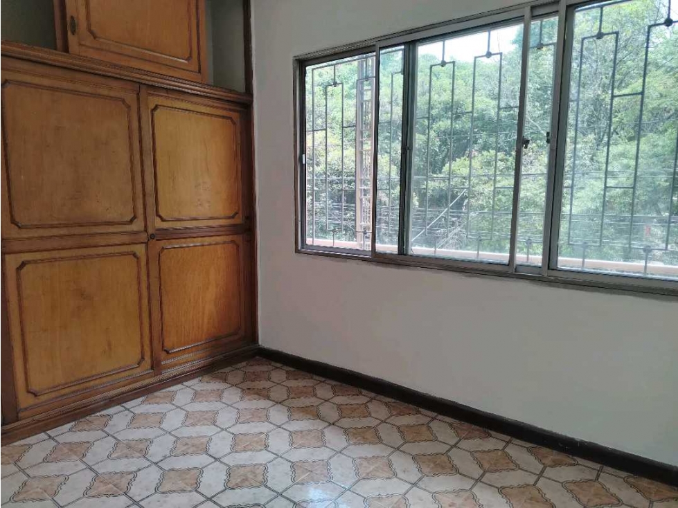 VENTA CASA PISO 2 CERCA A LA ESTACIÓN SANTA LUCÍA 3 ALC PATIO 2 BAÑOS — foto 5