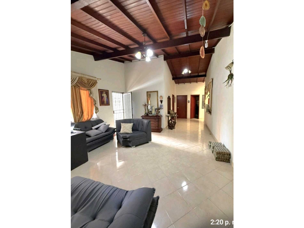 VENTA CASA PLAZA DE FLORES EN EL CENTRO DE MEDELLÍN ANTIOQUIA — foto 2