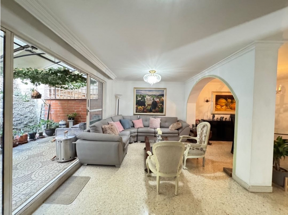Venta Casa Poblado Castropol
