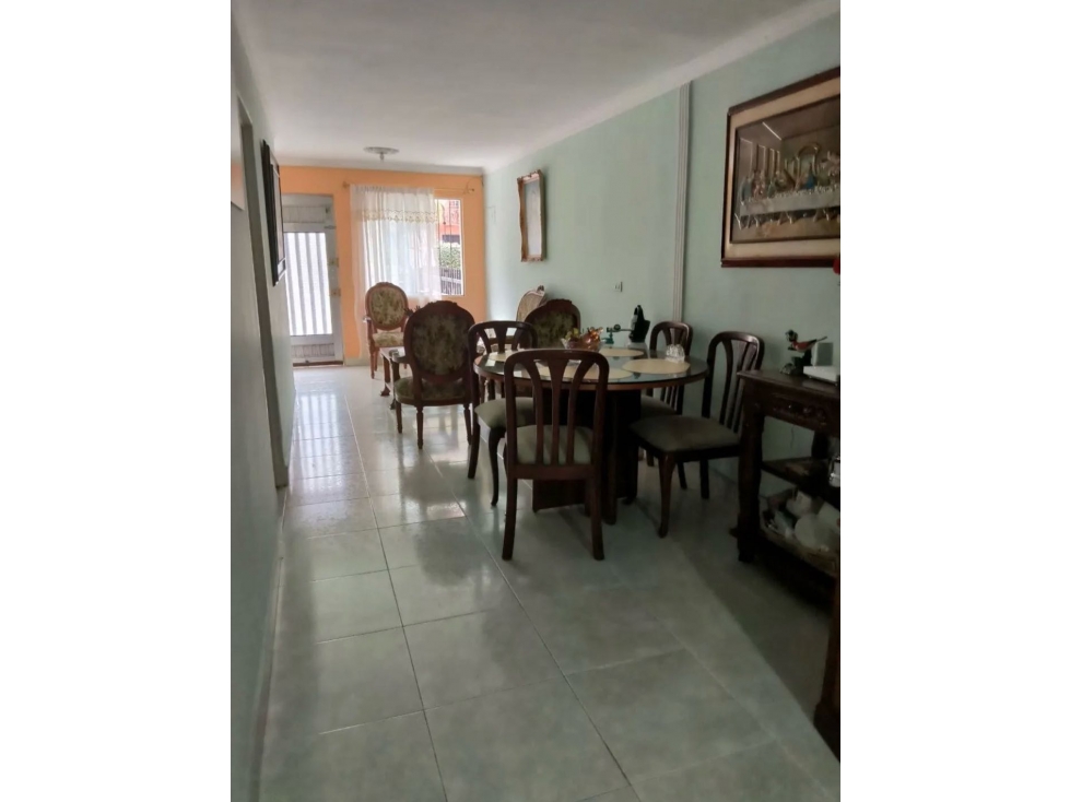 VENTA CASA PRIMER PISO BARRIO EL DORADO ENVIGADO