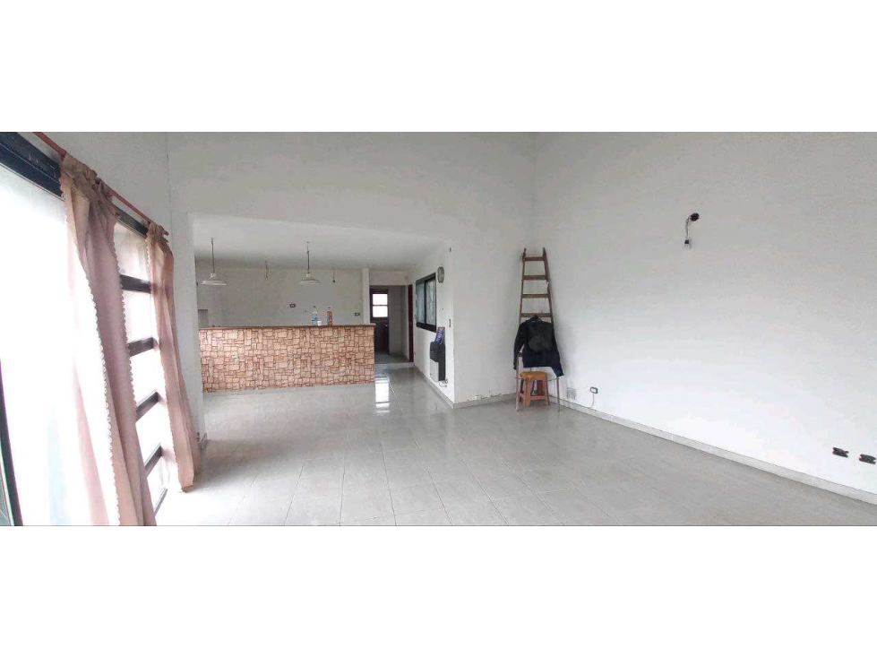 venta casa quinta a mts de acceso oeste y Pte Gorriti - 3