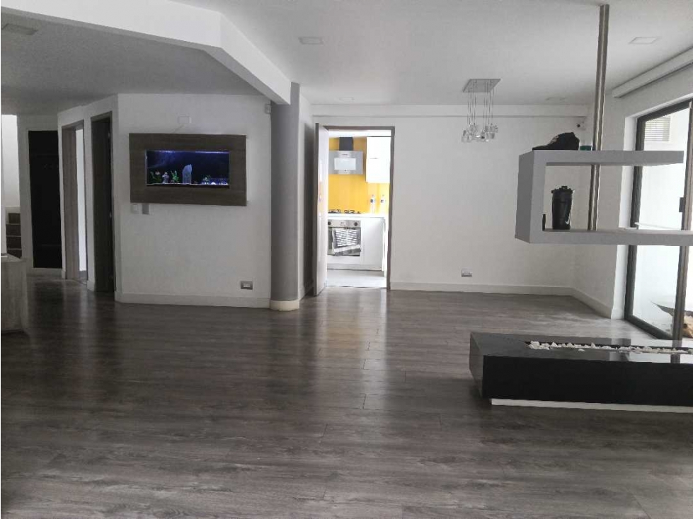 Venta Casa Remodelada La Alhambra, Bogotá — foto 3