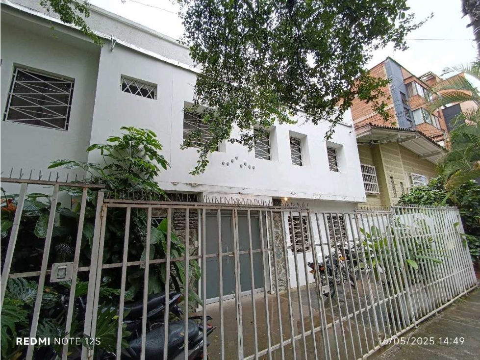 Venta casa RENTANDO-Laureles-Occidente