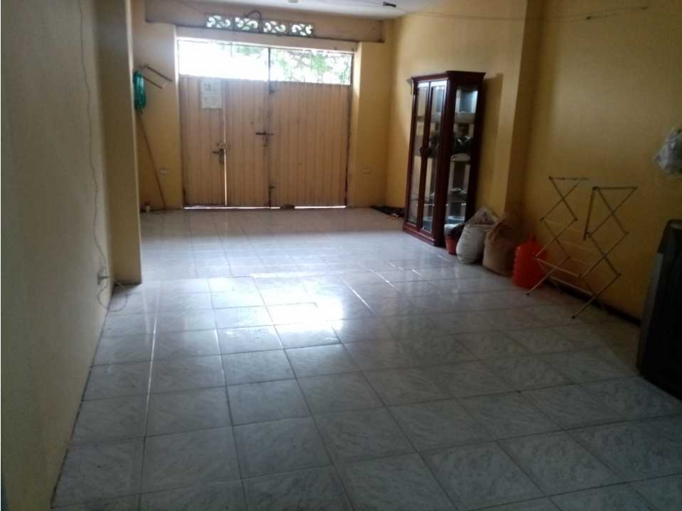 VENTA CASA RENTERA COMERCIAL DE 3 PLANTAS EN BASTIÓN POPULAR BLOQUE 6 - 3