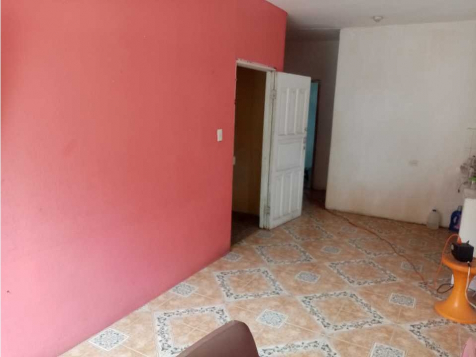 VENTA CASA RENTERA COMERCIAL DE 3 PLANTAS EN BASTIÓN POPULAR BLOQUE 6 - 6