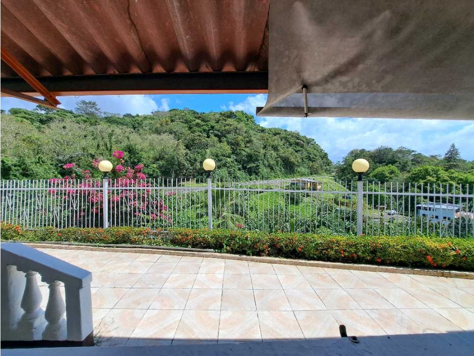 VENTA CASA RÍO GATÚN COLÓN AMPLIO TERRENO VV - 4