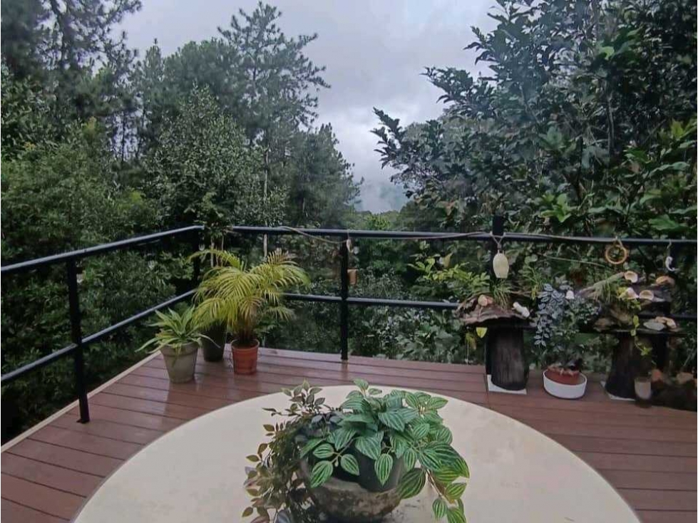 VENTA CASA RODEADA DE NATURALEZA EN ALTOS DE CERRO AZUL NRR
