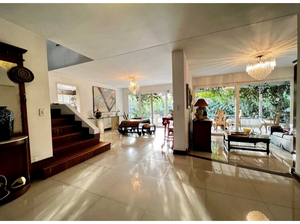 Venta casa sector Aguacatala