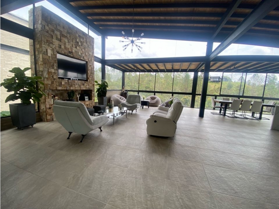 Venta Casa, Sector Pantanillo, El Retiro 370m2 casa, 2165 m² lote