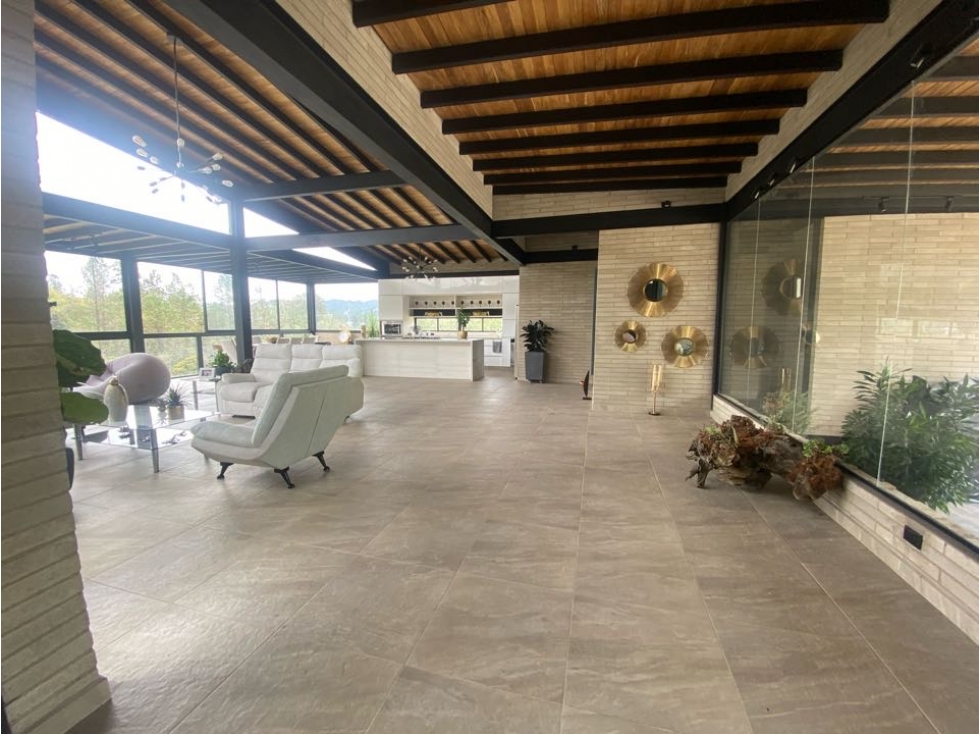 Venta Casa, Sector Pantanillo, El Retiro 370m2 casa, 2165 m² lote — foto 2