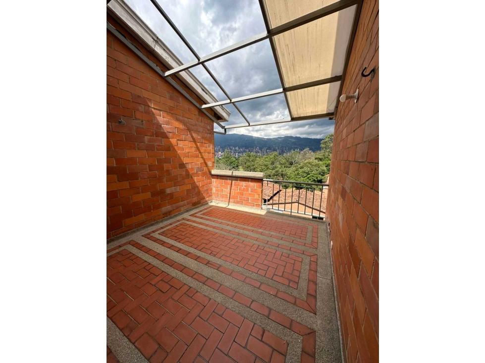 VENTA CASA SECTOR RODEO BAJO